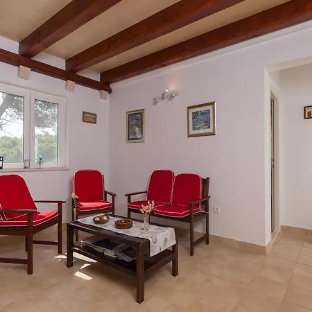 Jekavac -three Bedroom With Terrace And Sea View 펜션 Kolocep Island