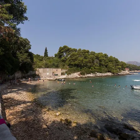 펜션 Jekavac -three Bedroom With Terrace And Sea View Kolocep Island