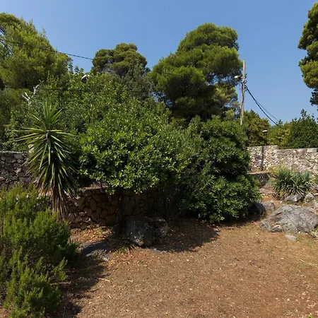 펜션 Jekavac -three Bedroom With Terrace And Sea View Kolocep Island